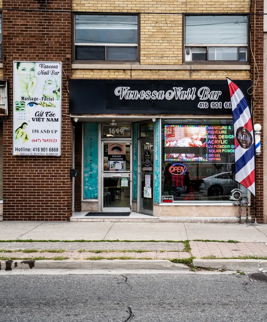 JM Lady Barber, 1699 Jane St